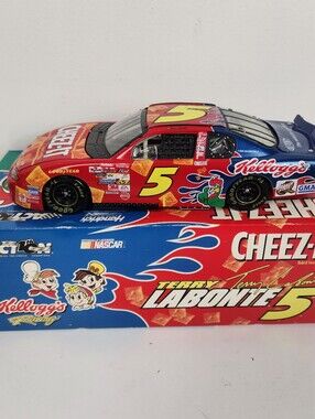 Cheez-It Terry Labonte #5 Die-Cast Racing Car 2002 Diecast Kellogs Action Racing